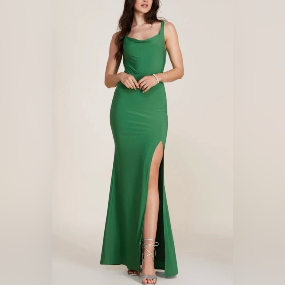 Le Chateau Green Backless Gown With Side Slit. SZ.L